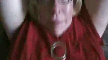 युवा के साथ परिपक्व